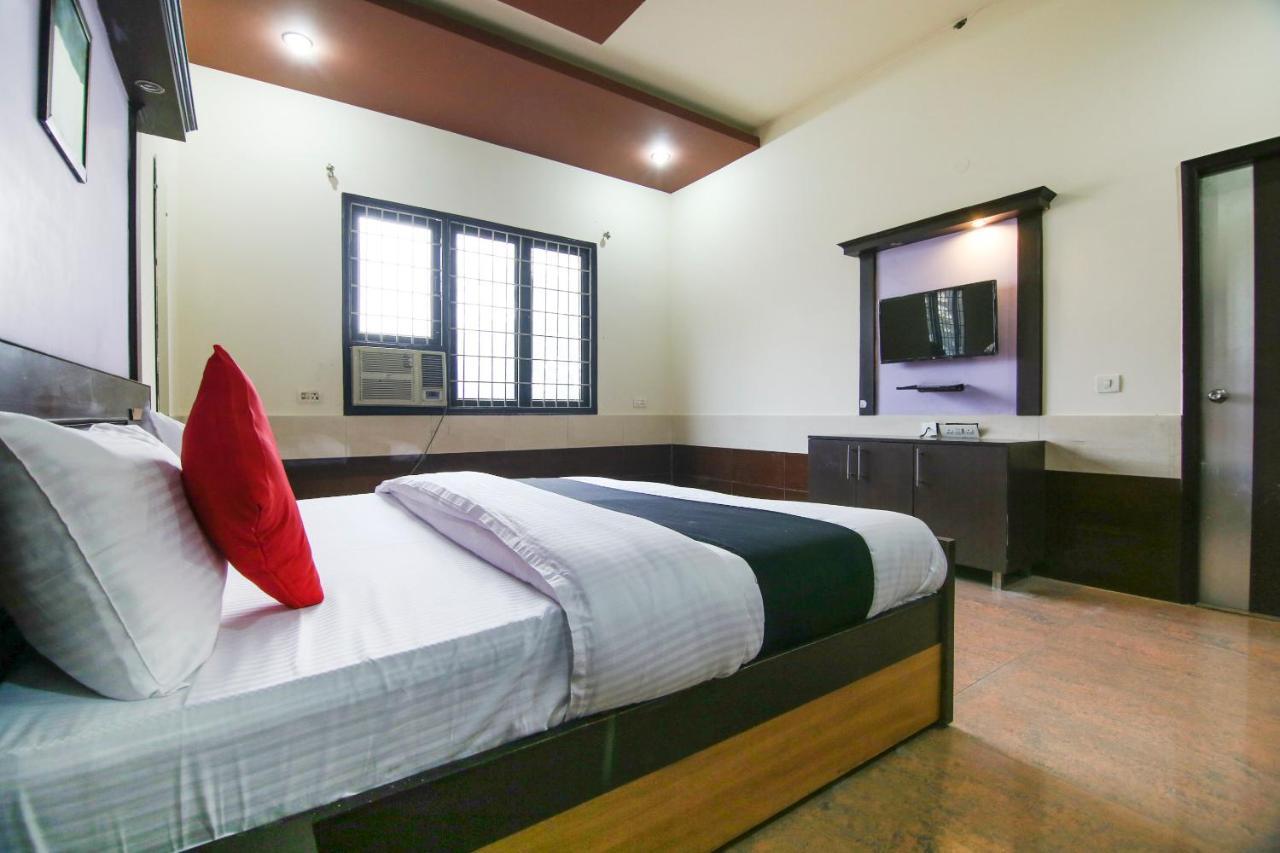 Capital O 68148 Hotel Shree Jee Palace Ghaziabad Exterior foto